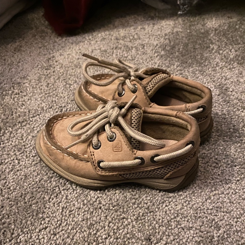 Sperry shoes sz 5